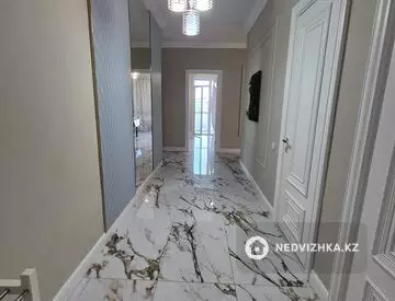 3-комнатная квартира, этаж 6 из 18, 120 м²