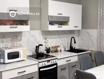 3-комнатный дом, 6 соток, 90 м²