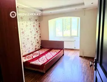 3-комнатная квартира, этаж 2 из 4, 65 м²