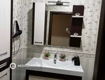 3-комнатная квартира, этаж 8 из 9, 90 м², На длительный срок