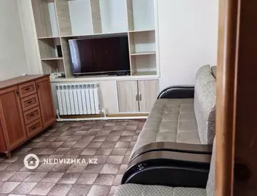 2-комнатная квартира, этаж 1 из 2, 42 м²