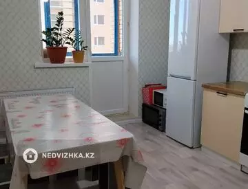 1-комнатная квартира, этаж 12 из 15, 46 м²
