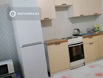 1-комнатная квартира, этаж 12 из 15, 46 м²