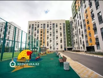 2-комнатная квартира, этаж 9 из 9, 69 м², На длительный срок