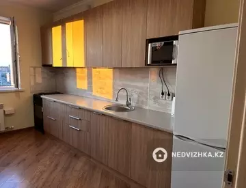 2-комнатная квартира, этаж 9 из 9, 69 м², На длительный срок