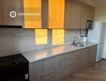 2-комнатная квартира, этаж 9 из 9, 69 м², На длительный срок