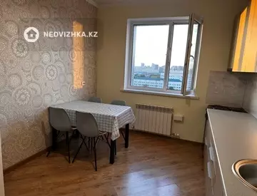 2-комнатная квартира, этаж 9 из 9, 69 м², На длительный срок