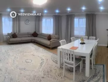 3-комнатная квартира, этаж 8 из 9, 146 м²