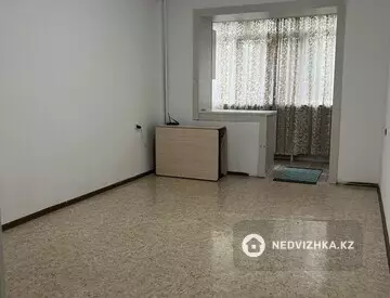 2-комнатная квартира, этаж 3 из 5, 56 м², На длительный срок