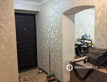 3-комнатная квартира, этаж 2 из 4, 65 м²