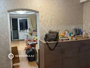 3-комнатная квартира, этаж 2 из 4, 65 м²