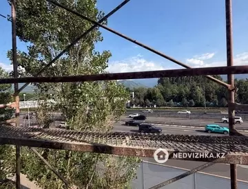 1-комнатная квартира, этаж 4 из 5, 33 м²