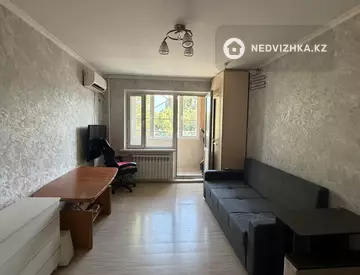 1-комнатная квартира, этаж 4 из 5, 33 м²