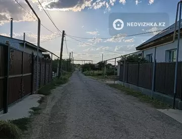 4-комнатный дом, 6 соток, 100 м²
