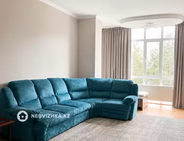 3-комнатная квартира, этаж 2 из 12, 130 м²