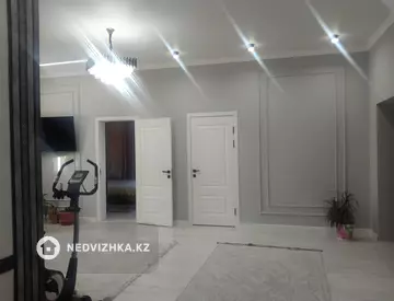 5-комнатный дом, 7 соток, 150 м²