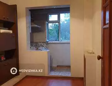 2-комнатная квартира, этаж 3 из 5, 49 м²