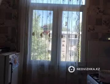 3-комнатная квартира, этаж 3 из 3, 65 м²