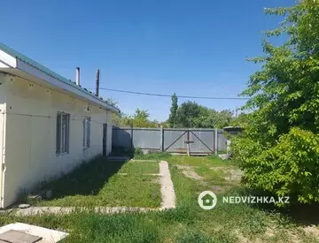 2-комнатный дом, 4 соток, 57 м²