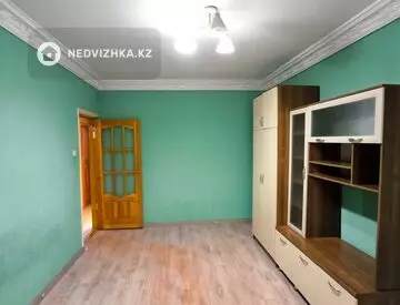 2-комнатная квартира, этаж 3 из 5, 58 м²