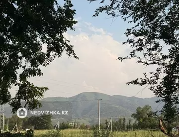 Участок 10.8 соток