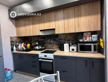 1-комнатная квартира, этаж 9 из 10, 45 м²
