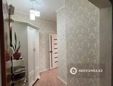2-комнатная квартира, этаж 4 из 5, 56 м²