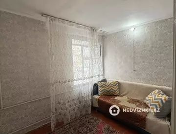 2-комнатная квартира, этаж 2 из 4, 43 м², На длительный срок