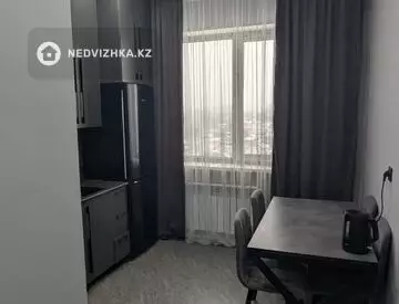 3-комнатная квартира, этаж 6 из 17, 76 м²