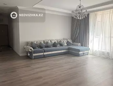 4-комнатная квартира, этаж 4 из 9, 123 м²
