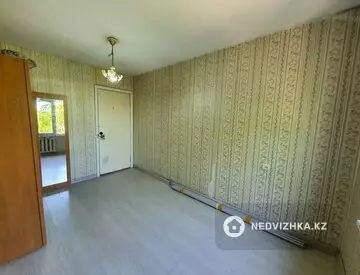 2-комнатная квартира, этаж 3 из 4, 44 м²