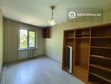 2-комнатная квартира, этаж 3 из 4, 44 м²
