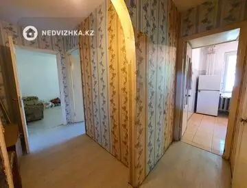 2-комнатная квартира, этаж 3 из 4, 44 м²