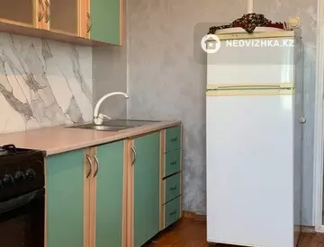1-комнатная квартира, этаж 8 из 9, 38 м²