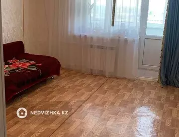 1-комнатная квартира, этаж 8 из 9, 38 м²