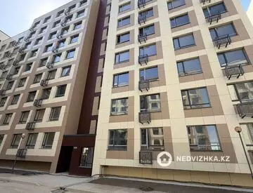1-комнатная квартира, этаж 1, 42 м²