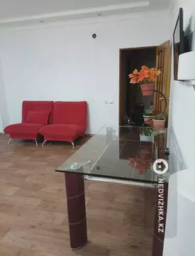 2-комнатная квартира, этаж 8 из 9, 55 м², На длительный срок