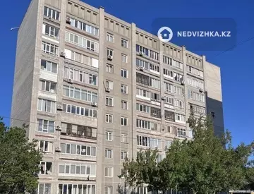 3-комнатная квартира, этаж 3 из 10, 64 м²