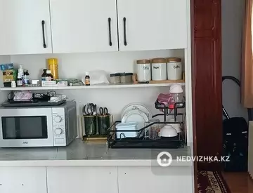 5-комнатный дом, 6 соток, 70 м²
