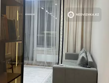2-комнатная квартира, этаж 8 из 9, 43 м²