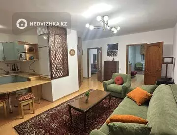 3-комнатная квартира, этаж 3 из 4, 68 м², На длительный срок