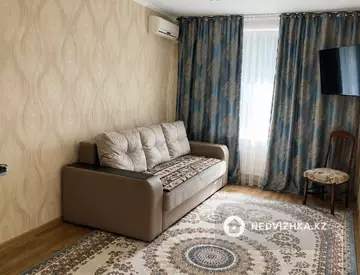 1-комнатная квартира, этаж 4 из 10, 52 м²