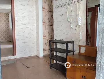 4-комнатная часть дома, 2 соток, 60 м², На длительный срок