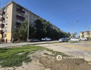 3-комнатная квартира, этаж 1 из 5, 62 м²