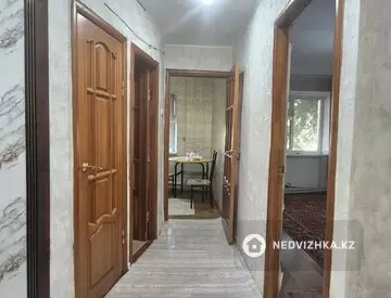 3-комнатная квартира, этаж 1 из 5, 62 м²