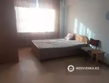 2-комнатная квартира, этаж 1 из 3, 60 м², На длительный срок