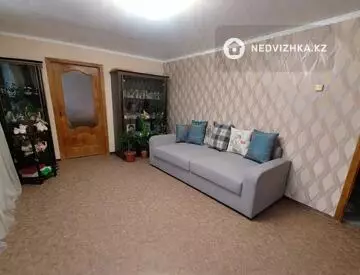 3-комнатная квартира, этаж 9 из 9, 53 м²