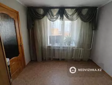 3-комнатная квартира, этаж 9 из 9, 53 м²