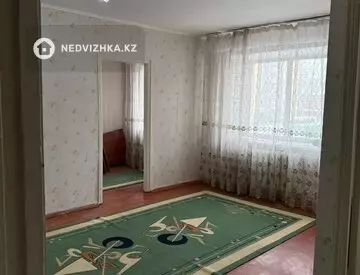 2-комнатная квартира, этаж 2 из 4, 43 м², На длительный срок