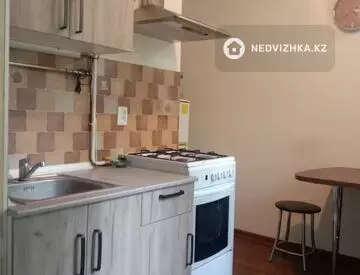 2-комнатная квартира, этаж 2 из 5, 54 м², На длительный срок